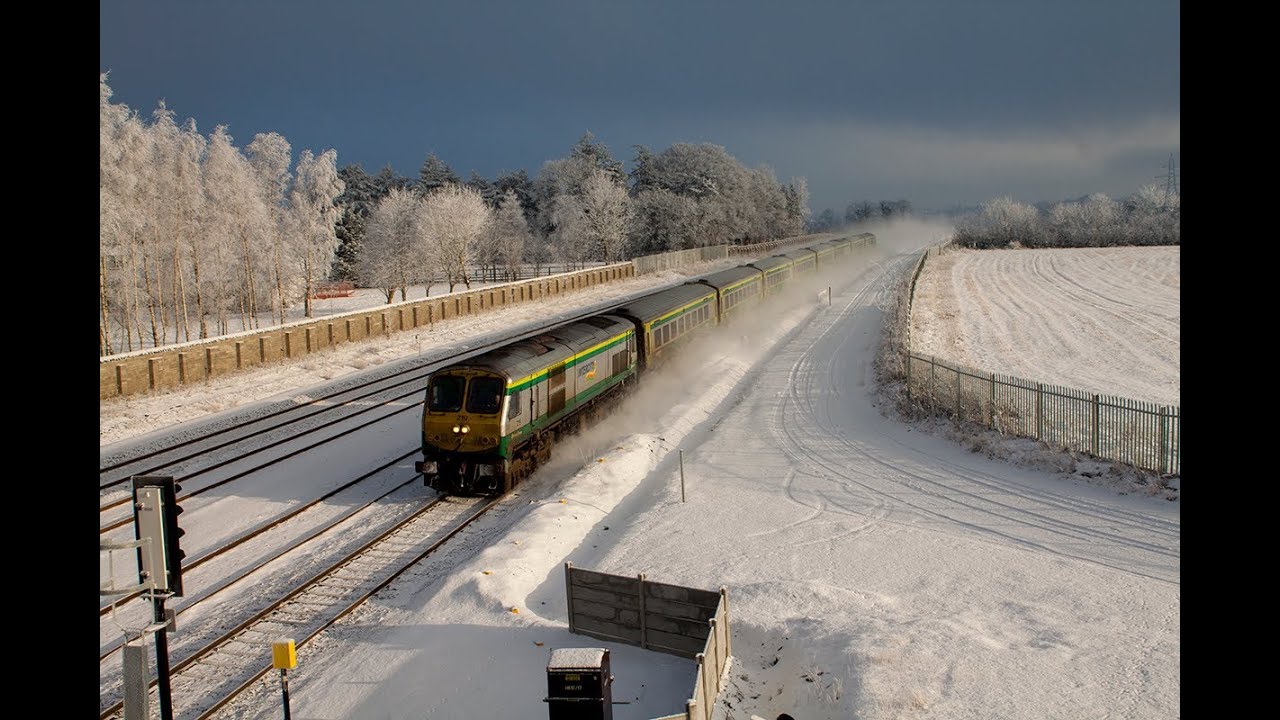 219 & MK4s 1100 Heuston-Cork at Stacumny bridge 08-January-2010.