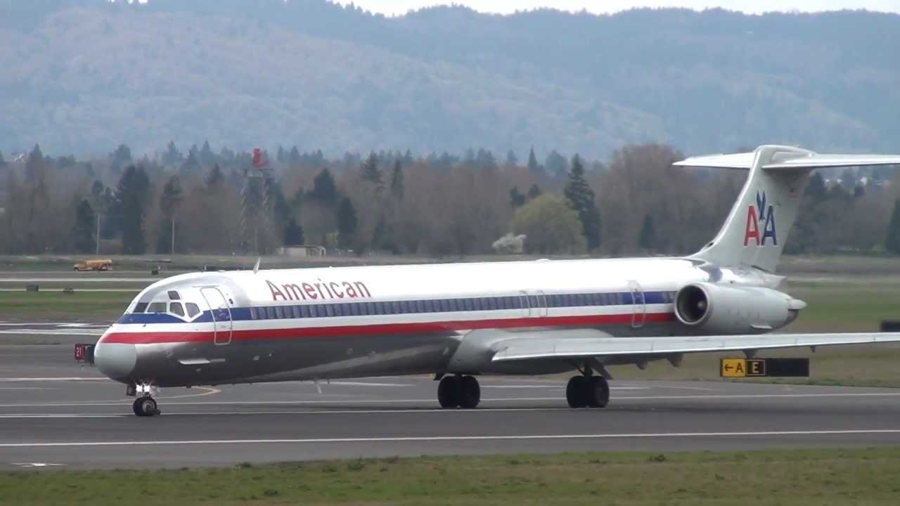 airbus a220 American Airlines N9404V MD-83 Takeoff Portland Airport (PDX)