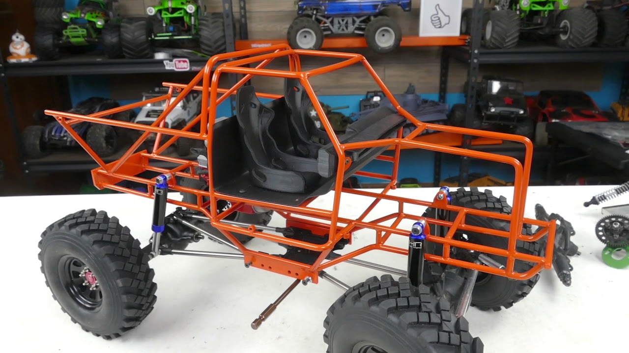 Monster Truck Chassis Kit Axial SCX10 Mud Truck Conversion: Part Making a M...