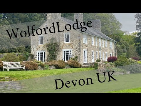The Best Devon AirB&B - Wolford Lodge snuggled in the English Countryside