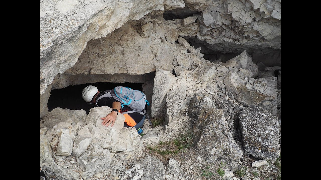 Grotele de sub varful Istrita si Chilia lui Ambrozie| jud. Buzau