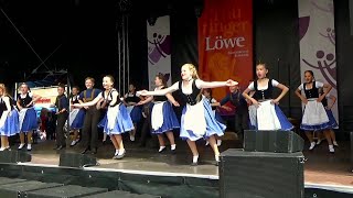 Der Strohbär  -  German Folk Dance