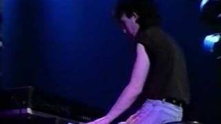 October(live from Berlin 1981)