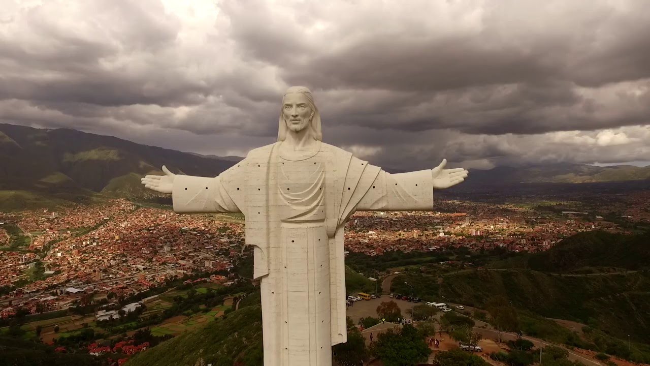 статуя христа в санта круз боливия. кочабамба боливия статуя христа. кристо де ла конкордия. статуя кристо де ла конкордия боливия. кристо де ла конкордия.
