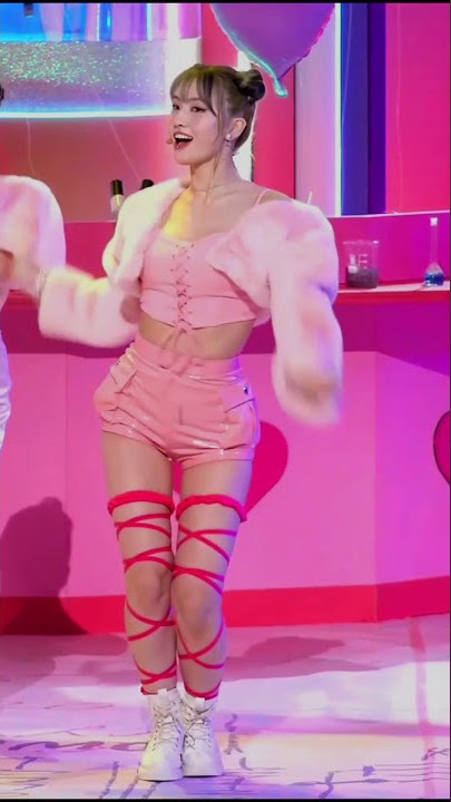 Momo TWICE Scientist Fancam