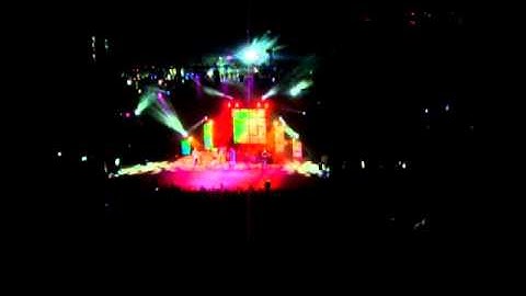 Yonder Mountain String Band performing Cuckoo