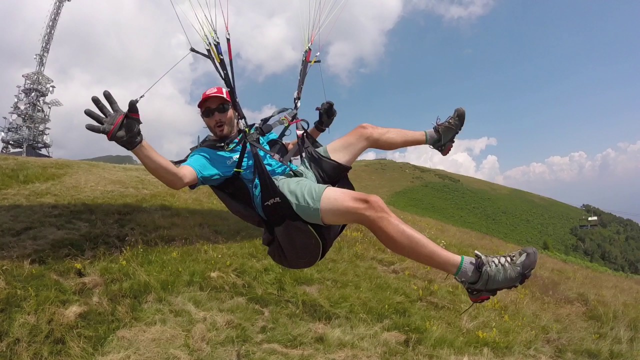 Groundhandling with a tandem paraglider