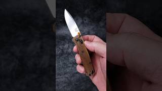 Walnut on the Benchmade Bugout Mini!