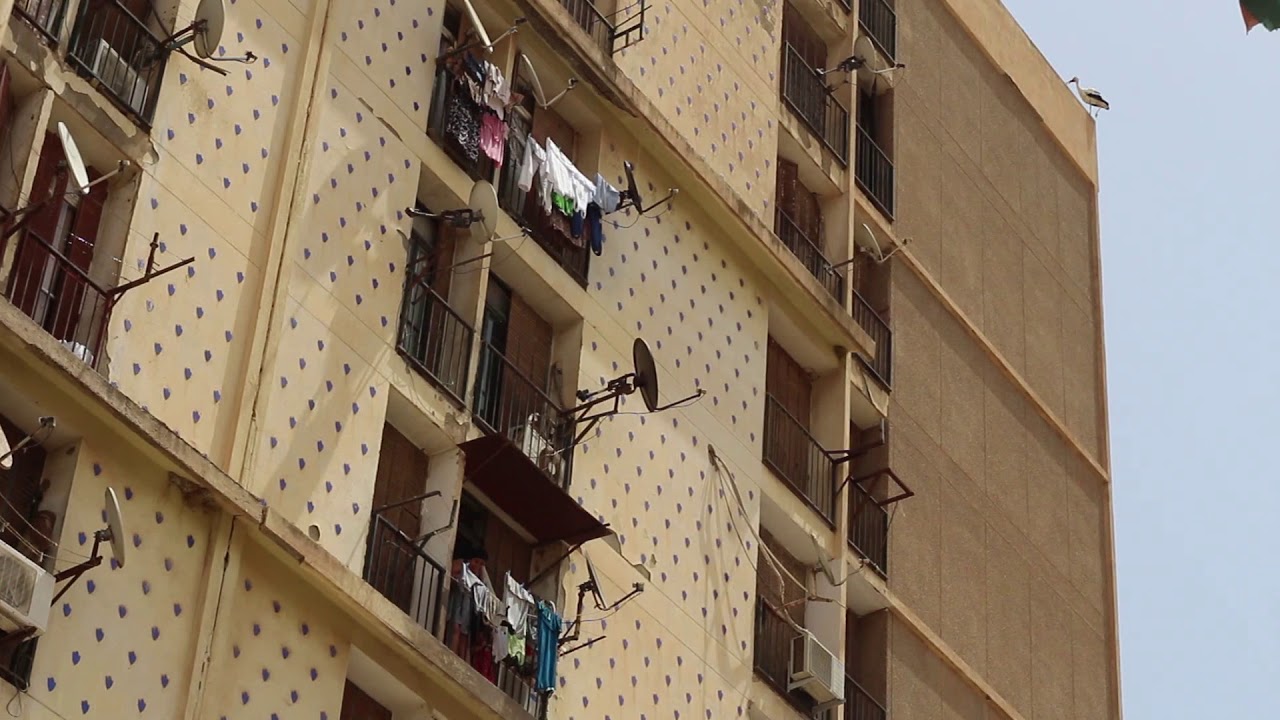 شاهد معاناة حي الأونزيام بعاصمة الولاية غليزان