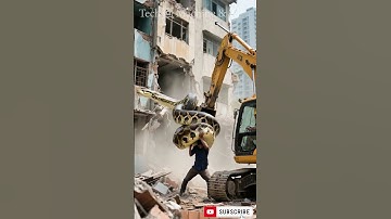 Excavator vs Giant Snake – Shocking Real Life Footage
