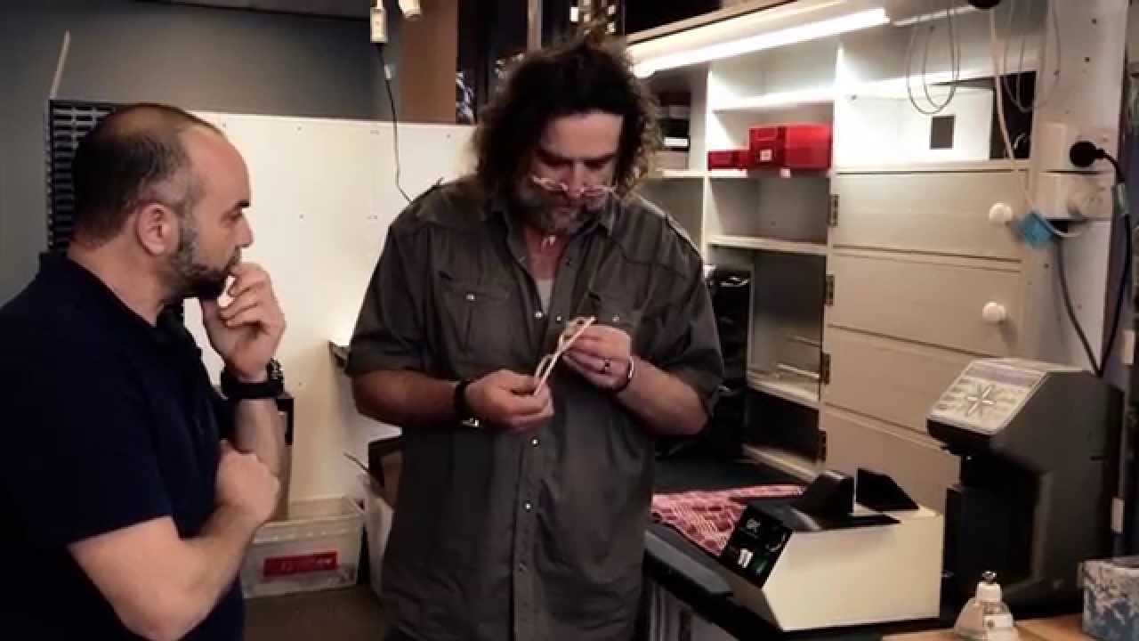 How to fit wooden frames