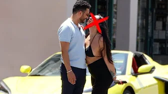 Gold Digger Spots The Camera!!