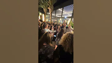 להקת אהבתיה ישיש עלייך 