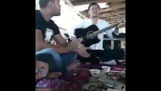 Daşoguzyn oglanlary gitara