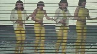 ノーランズ - 恋のハッピー・デート(1980) chords
