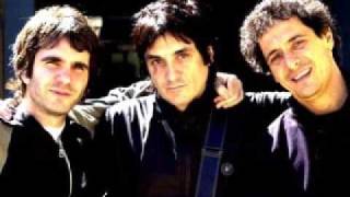 Paisano de Hurlingham - Divididos (buen sonido) HQ chords