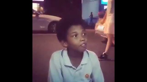 廣東話粗口係世界既：屌你個非洲……