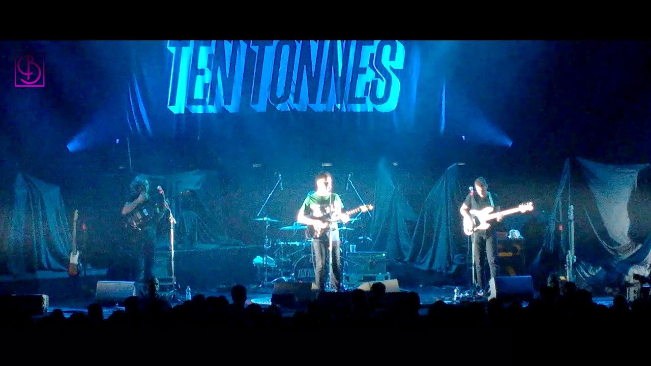 TEN TONNES CRACKS BETWEEN Live in Frankfurt, Germany 11.10.2018