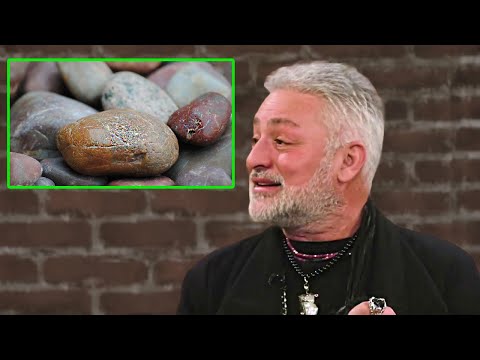 გია და ქვები