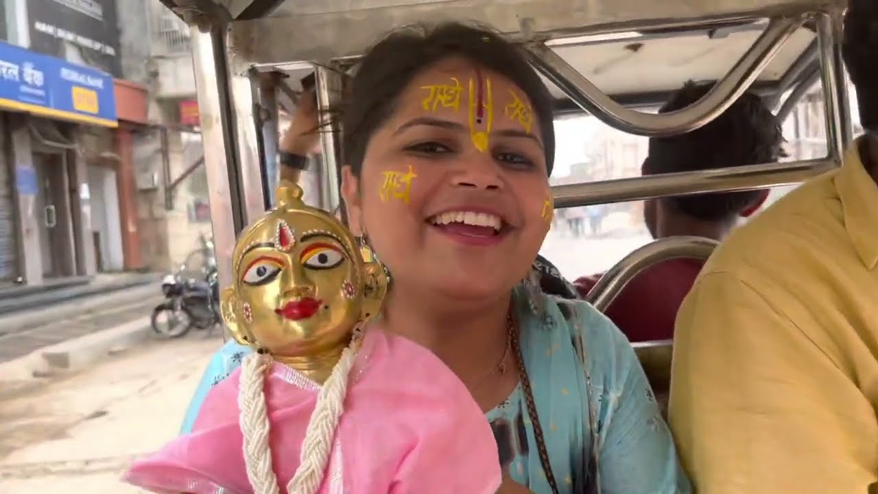Laddu Gopal ji Chale Vrindavan Dham!! banke Bihari ji ke darshan karne ~ Vrindavan Market Shop😍❤️🧿