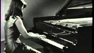 Video voorbeeld van "Chopin, Scherzo No. 2, Martha Argerich 1966"