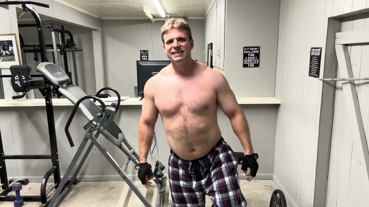 BACK EXTENSIONS FOR AN UNBREAKABLE LOWER BACK — Train Like a Beast