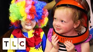 The Quints Help Pick Out Their Halloween Costumes | Outdaughtered