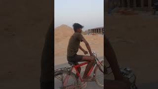cycle stand#viral #trending #viralshort #funny #bkp comedy 🤣