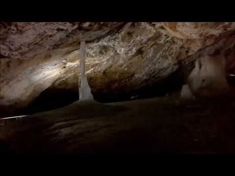 Video: Haunted House, Schmaunted House: Vyskúšajte Namiesto Toho Strašidelnú Jaskyňu