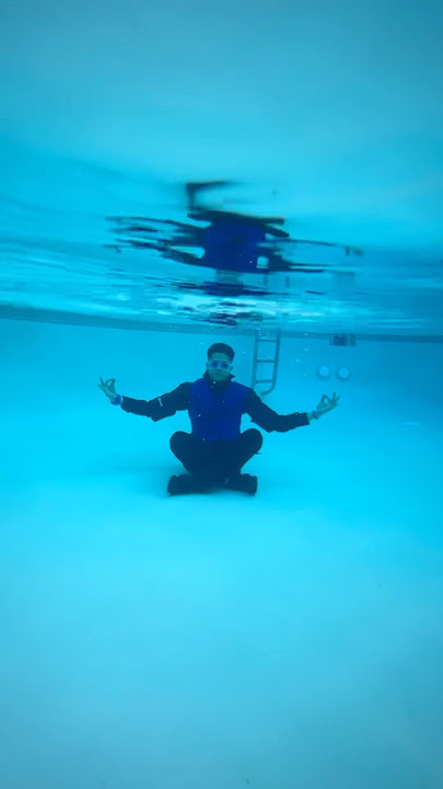 GARGARA UNDERWATER 😱#lombrizsando