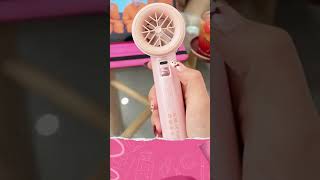 Hùng Huỳnh cầm quạt dễ thương quá  #clbeauty #clmedia #celebnetwork #reviewlamdep #trendmakeup #xuhu