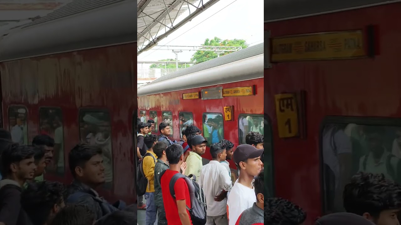 Railway station vibes! ✨ The energy of purani is pure life. 