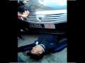 قائد من مدينة طنجة بدون رحمة ولا شفقة يدوس على مواطن بسيارته كان يحتج
