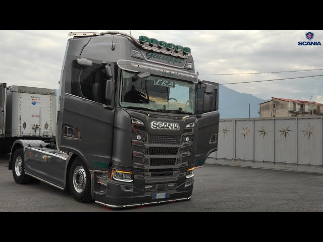 4k - Scania Truck 660S V8 (Next Generation) + Trailer + Interior