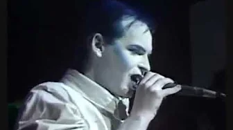 GARY NUMAN - METAL.. GARY NUMAN - METAL..
