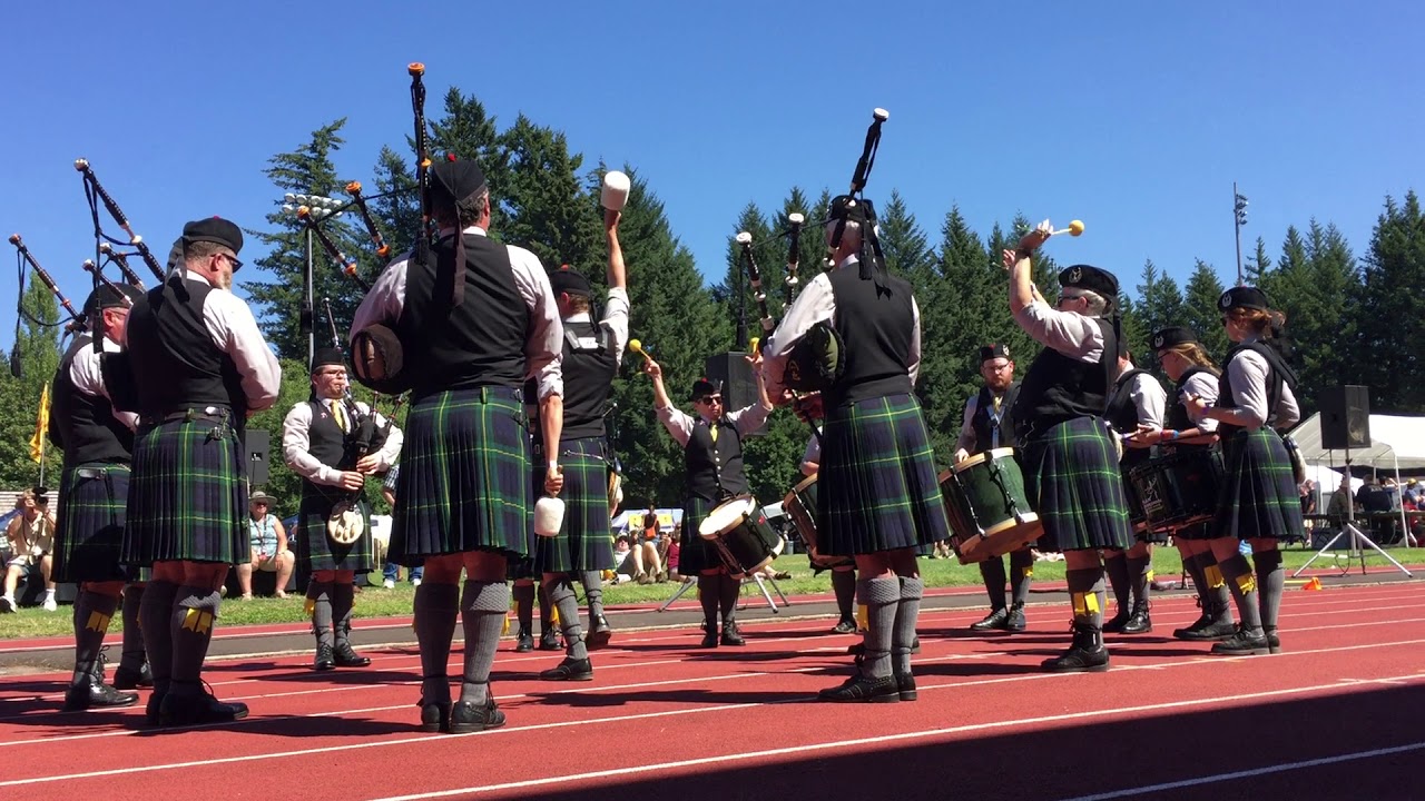 Clan Gordon Pipe Band