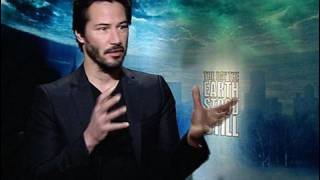 Keanu on Earth Crisis in DAY THE EARTH STOOD STILL