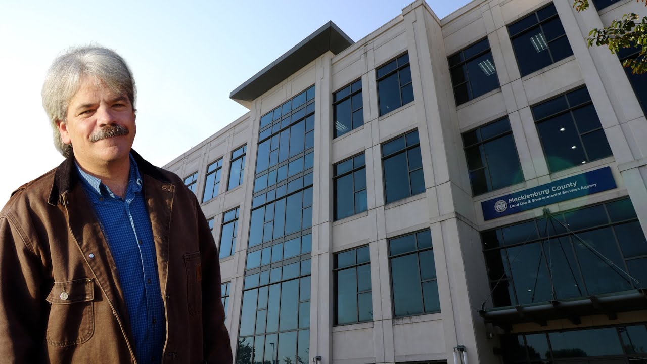 County Building Renamed for Water Quality Advocate Rusty Rozzelle