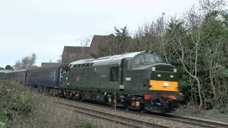 A nice selection of Motive power passes our garden this weekend by wooltman 181 views 3 months ago 1 minute, 26 seconds