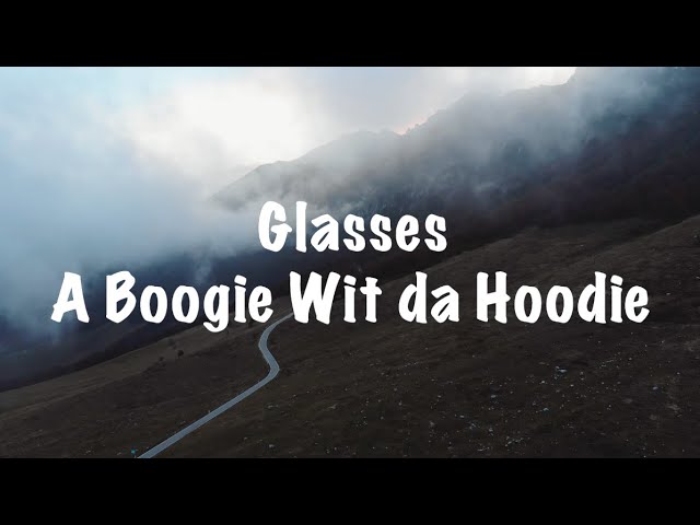 A Boogie Wit da Hoodie - Glasses (Lyrics) auf YouTube ansehen A Boogie Wit da Hoodie - Glasses (Lyrics) auf YouTube ansehen