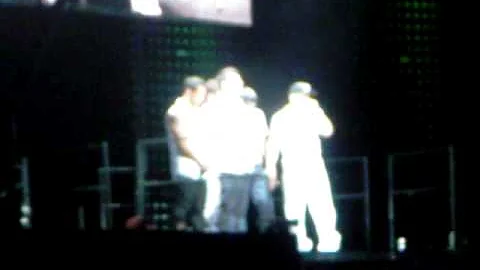 NKOTB tribute to MJ- Chicago