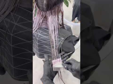 Video: Cara Menyerlahkan Rambut Gelap: 12 Langkah (dengan Gambar)