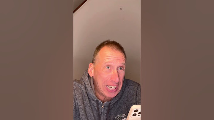 Dad rating a STRANGER'S accent 🤣 #Shorts