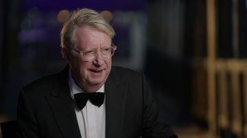 Harry Potter 20th Anniversary Return To Hogwarts - Itw Mark Williams (official video)