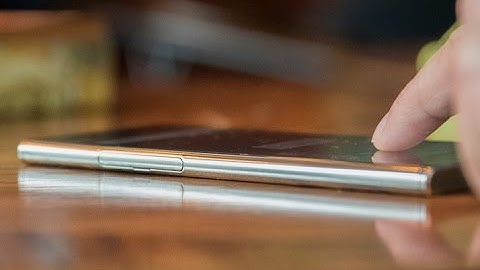 BlackBerry KEYone Vs Sony Xperia XZ Premium