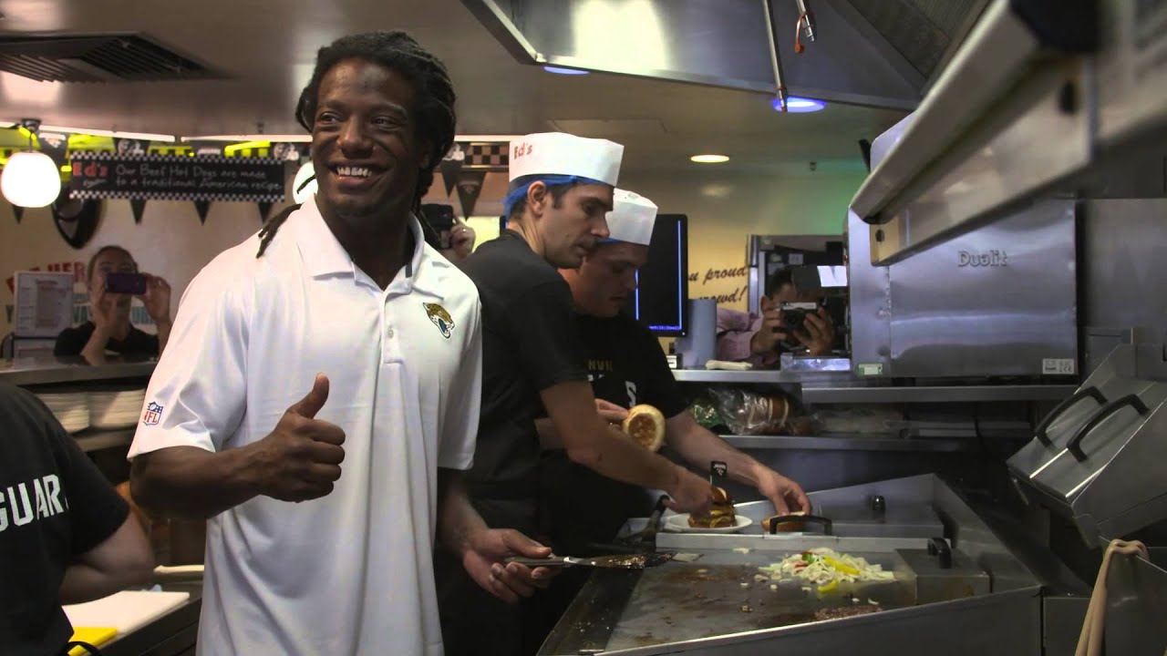 Jacksonville Jaguars Star Sergio Brown Creates Jaguars Menu at Ed's