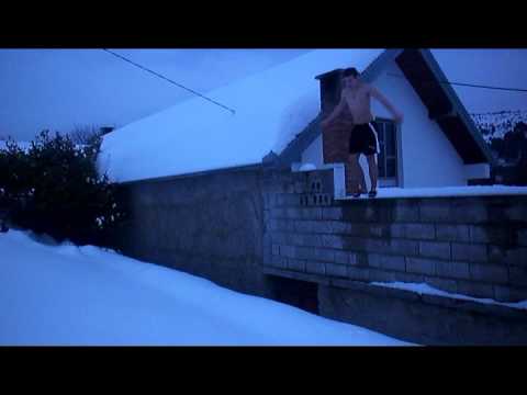 Half-naked jump in snow - YouTube