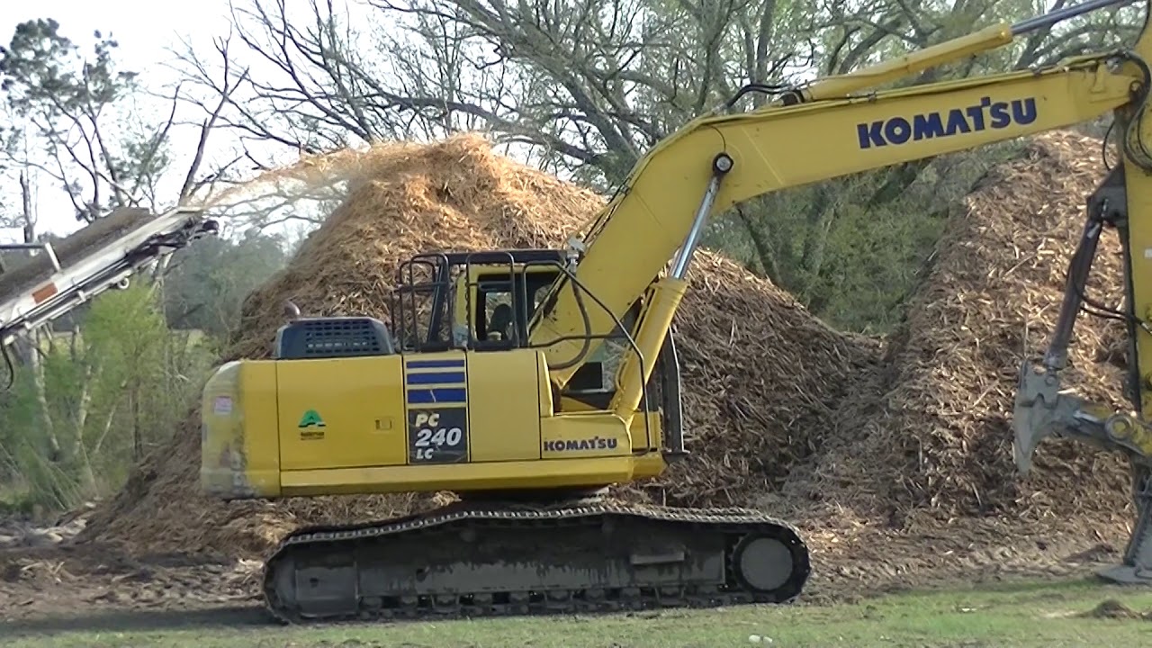 HURRICANE MICHAEL DEBRIS GRINDING PT1. DIAMOND Z DZH 4000 HORIZONTAL GRINDER