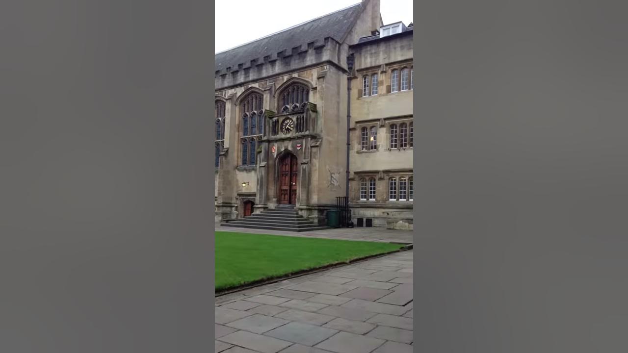 エクセター大学 YouTube