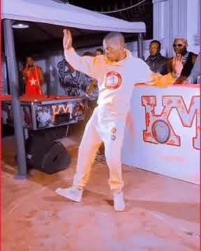 Tazama vile Leon Lee alisakata kwa kondegang sandakalawe remix behind the scenes